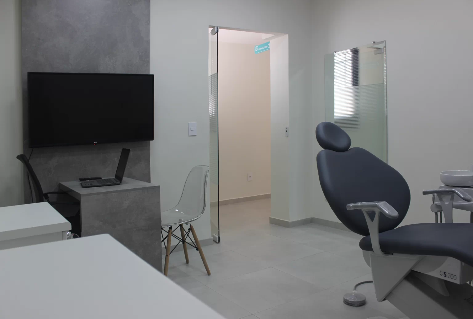 Implantes-dentários-Dentista-Odonto-Special-Lapa-Consultório